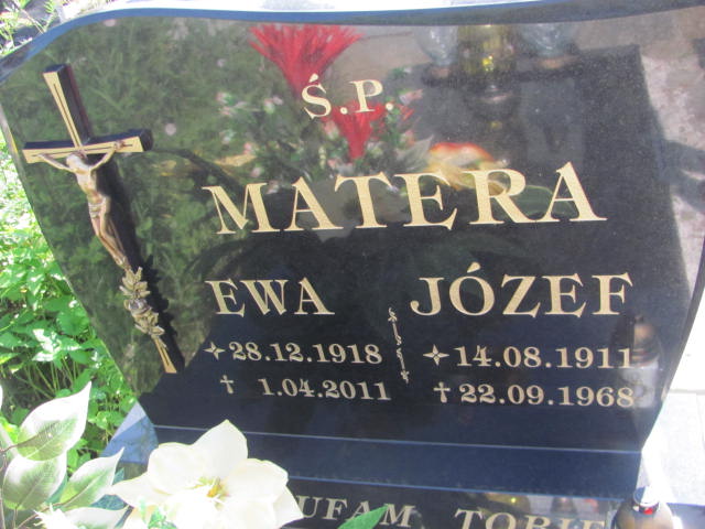 Grób Ewa Matera